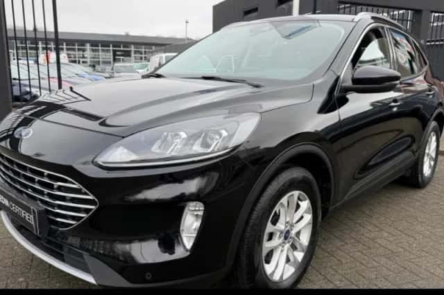 Ford Kuga (2021) thumbnail 1