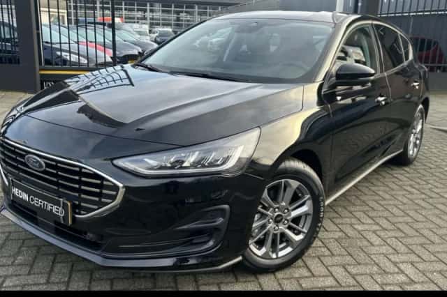 Ford Focus (2025) thumbnail 1