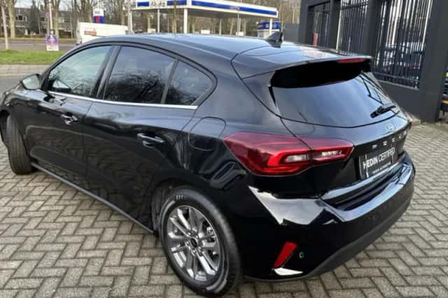Ford Focus (2025) thumbnail 4