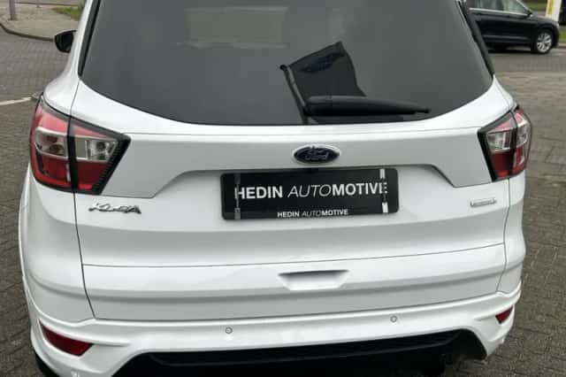 Ford Kuga (2018) thumbnail 5