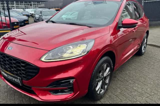 Ford Kuga (2021) thumbnail 1