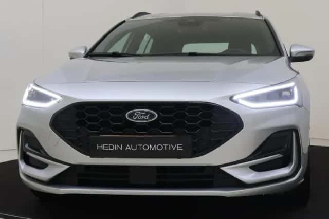 Ford Focus (2023) thumbnail 2
