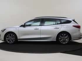 Ford Focus (2023) thumbnail 3