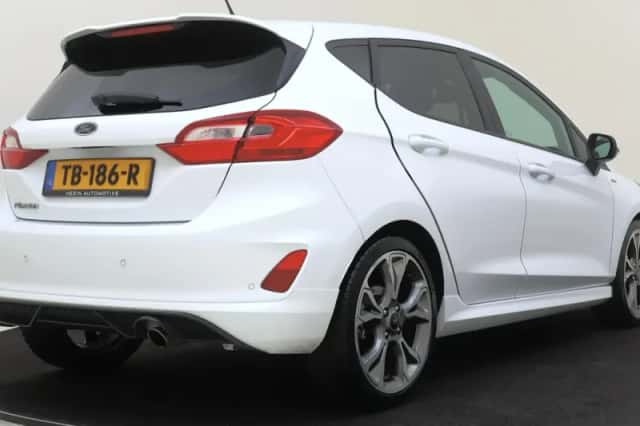 Ford Fiesta (2018) thumbnail 2