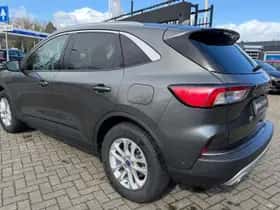 Ford Kuga (2023) thumbnail 4