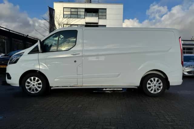 Ford Transit Custom (2023) thumbnail 2