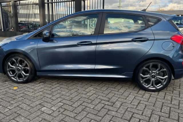 Ford Fiesta (2020) thumbnail 2