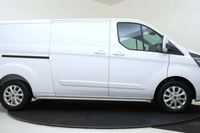Ford Transit Custom (2023) thumbnail 4