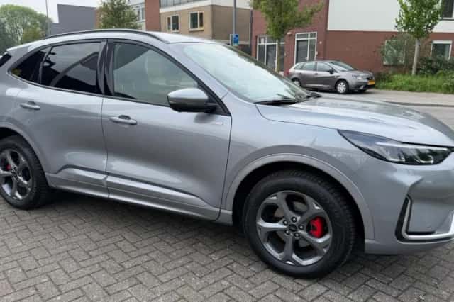 Ford Kuga (2025) thumbnail 5
