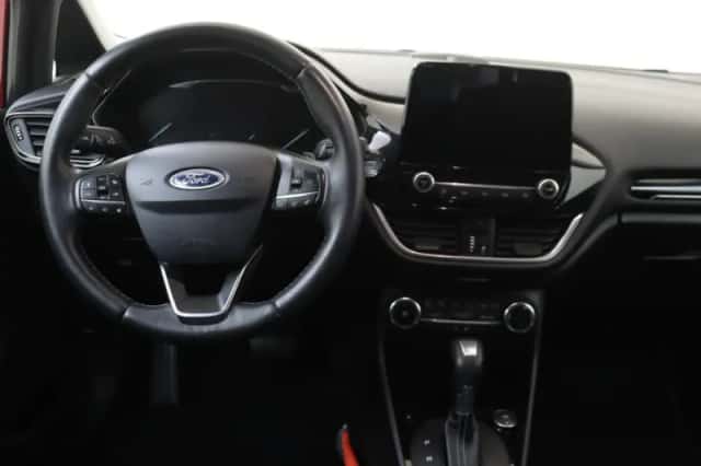 Ford Fiesta (2019) thumbnail 2
