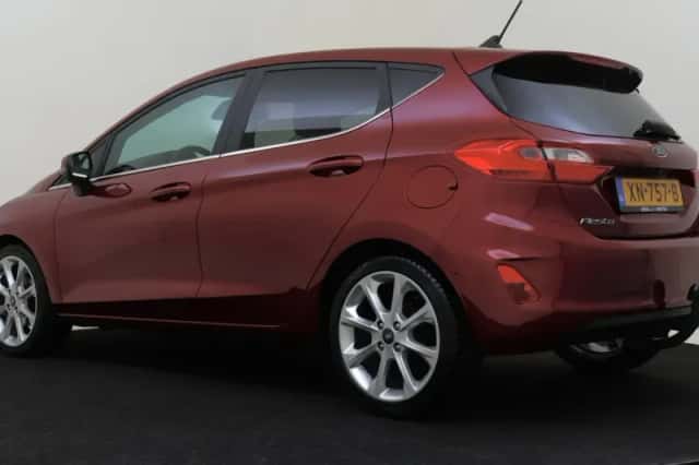 Ford Fiesta (2019) thumbnail 3
