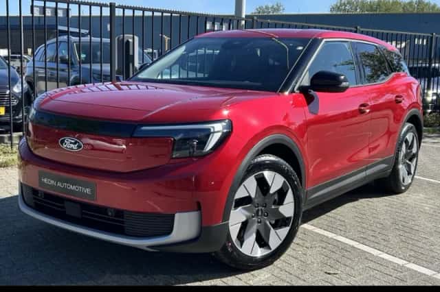 Ford Explorer (2026) thumbnail 1
