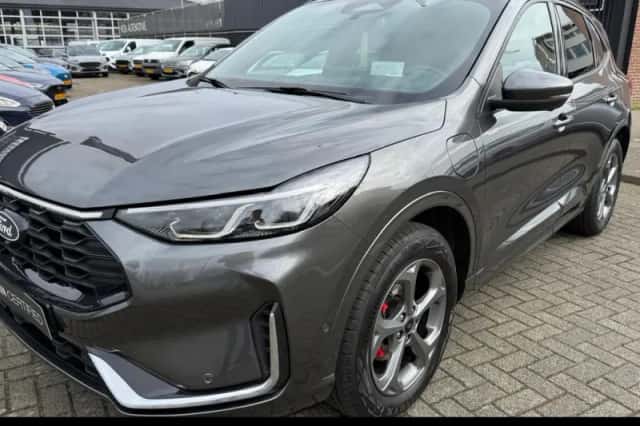 Ford Kuga (2025) thumbnail 1