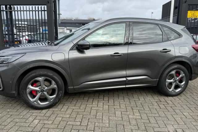 Ford Kuga (2025) thumbnail 5