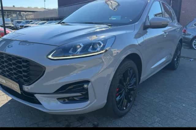Ford Kuga (2024) thumbnail 1