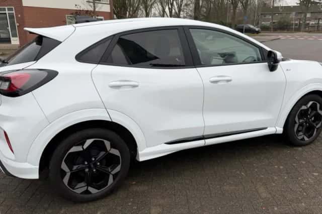 Ford Puma (2024) thumbnail 4