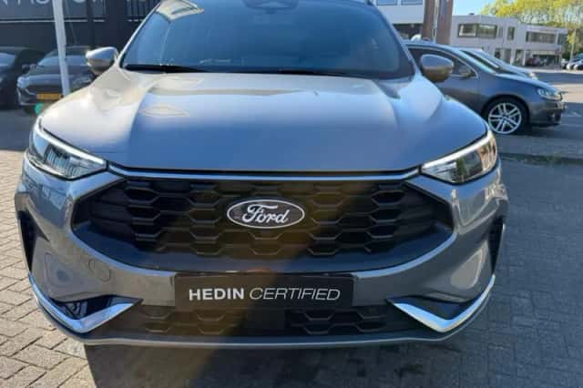 Ford Kuga (2025) thumbnail 2
