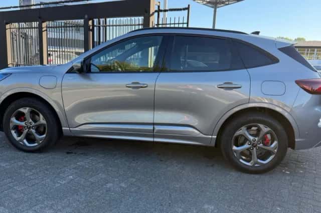 Ford Kuga (2025) thumbnail 4