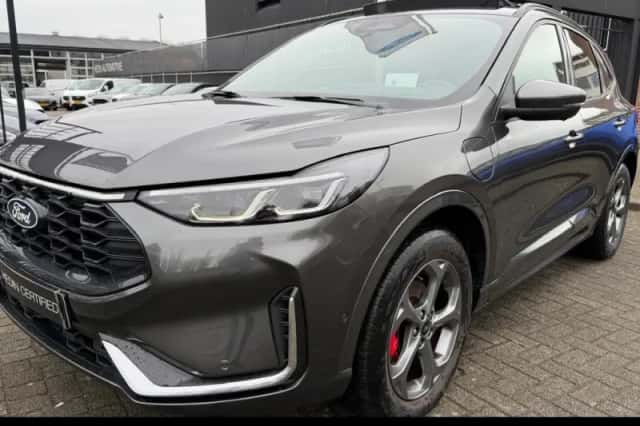 Ford Kuga (2025) thumbnail 1