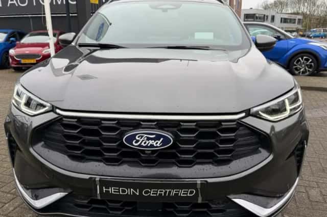 Ford Kuga (2025) thumbnail 2