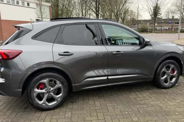 Ford Kuga (2025) thumbnail 5