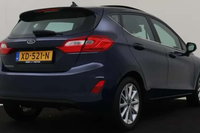 Ford Fiesta (2018) thumbnail 2