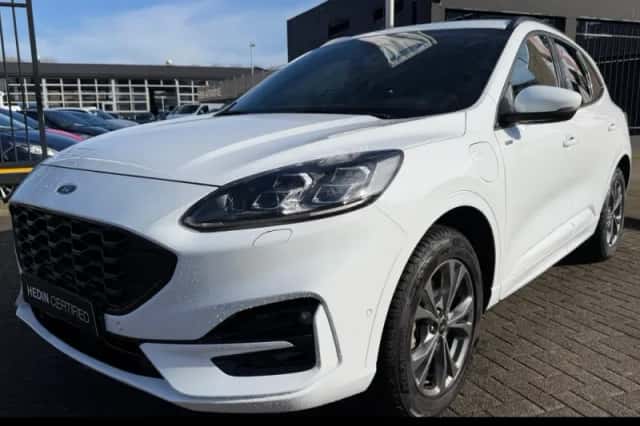 Ford Kuga (2023) thumbnail 1