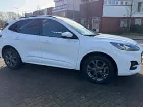 Ford Kuga (2023) thumbnail 4