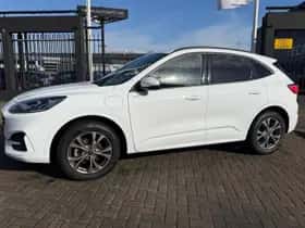 Ford Kuga (2023) thumbnail 5