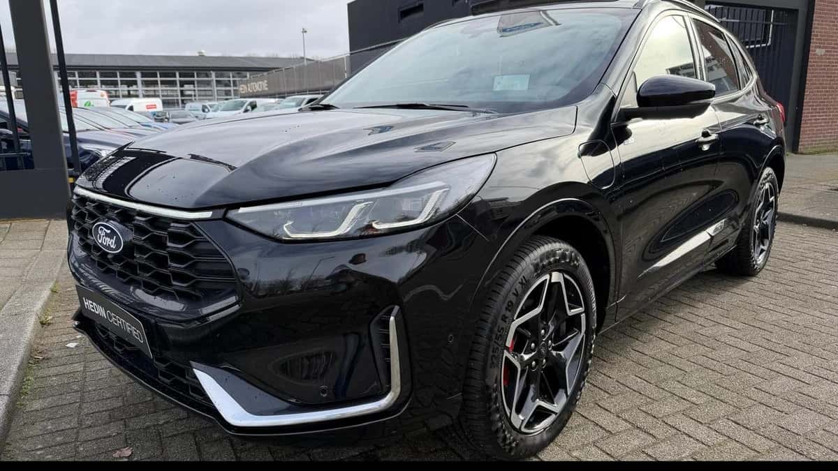 Ford Kuga (2024) — foto 1