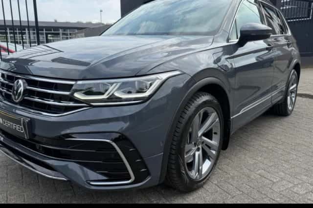 Volkswagen Tiguan (2021) thumbnail 1