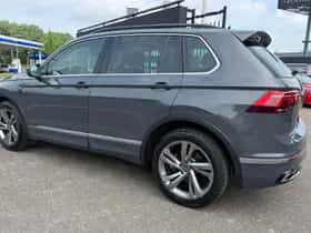 Volkswagen Tiguan (2021) thumbnail 3