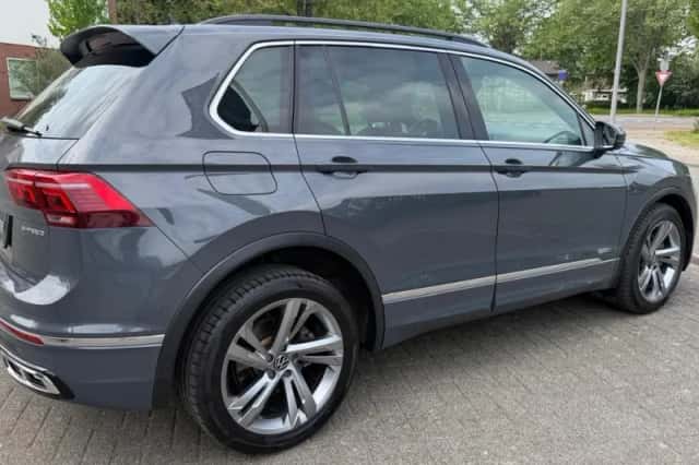 Volkswagen Tiguan (2021) thumbnail 4