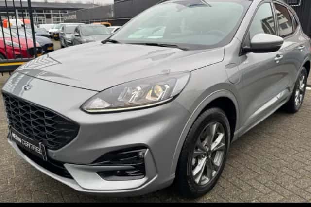 Ford Kuga (2023) thumbnail 1