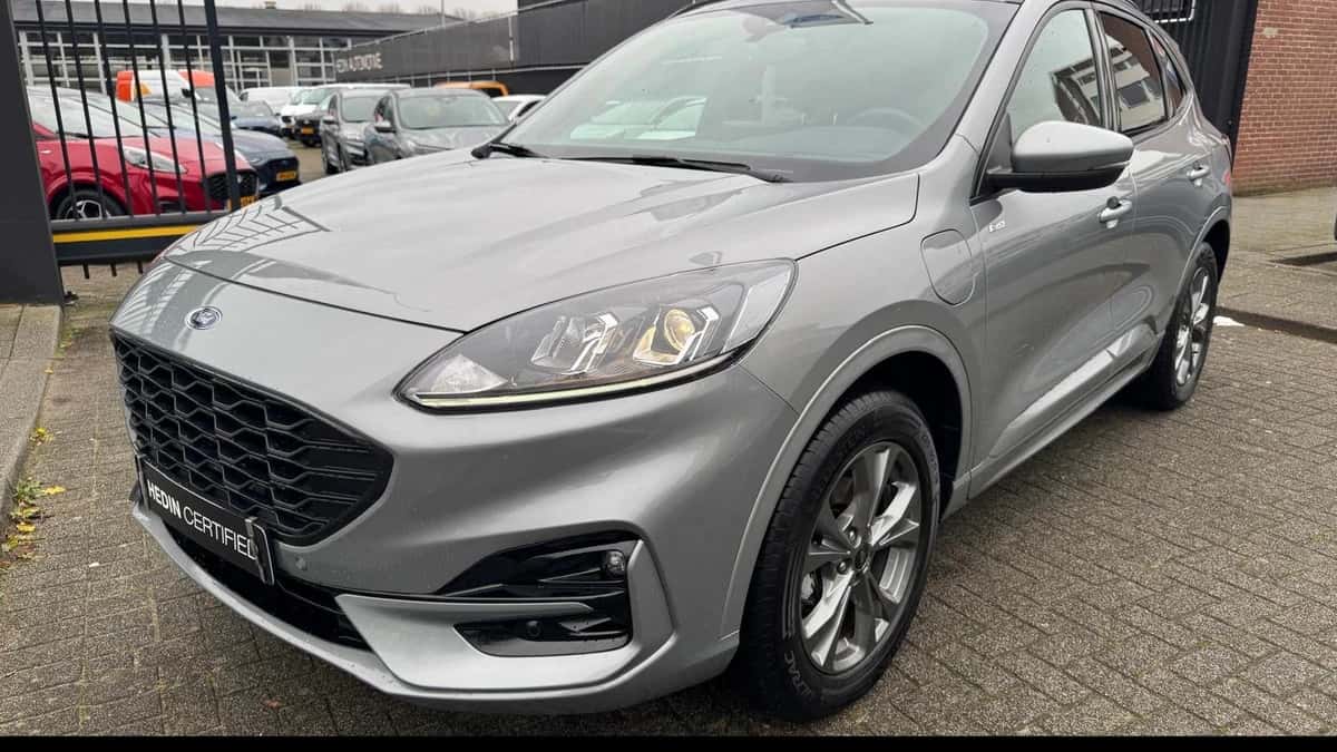 Ford Kuga (2023) — foto 1