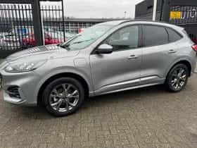 Ford Kuga (2023) thumbnail 2
