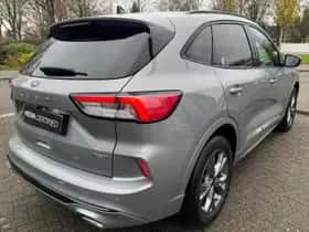 Ford Kuga (2023) thumbnail 5