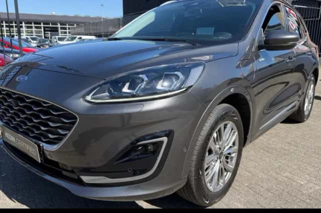 Ford Kuga (2023) thumbnail 1