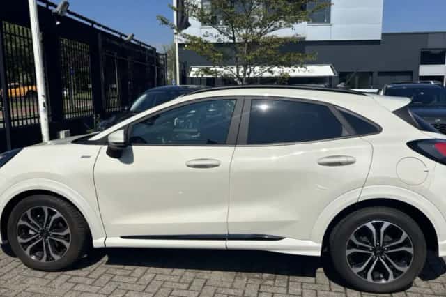 Ford Puma (2021) thumbnail 2