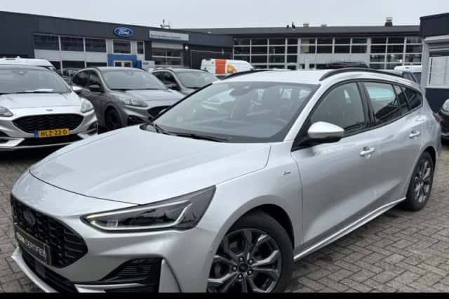 Ford Focus (2023) thumbnail 1