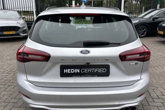 Ford Focus (2023) thumbnail 4