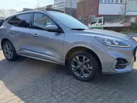 Ford Kuga (2024) thumbnail 4