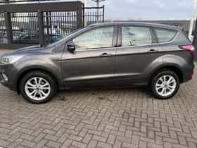 Ford Kuga (2018) thumbnail 2