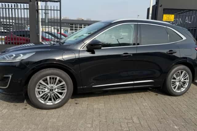 Ford Kuga (2021) thumbnail 2