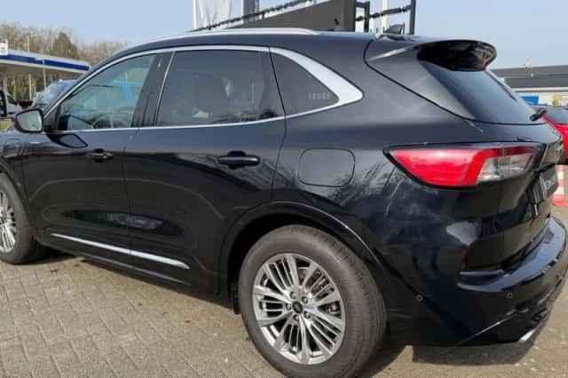 Ford Kuga (2021) thumbnail 4