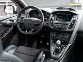 Ford Focus (2016) thumbnail 3