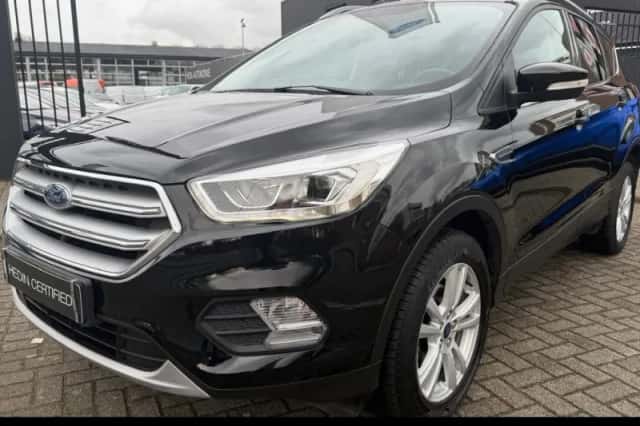 Ford Kuga (2018) thumbnail 1