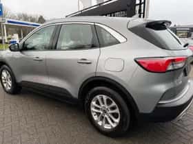 Ford Kuga (2022) thumbnail 3