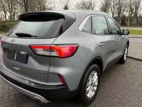 Ford Kuga (2022) thumbnail 4