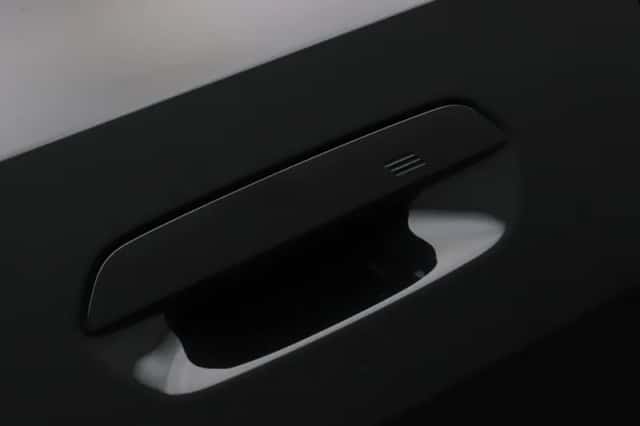 BMW M2 (2024) thumbnail 13